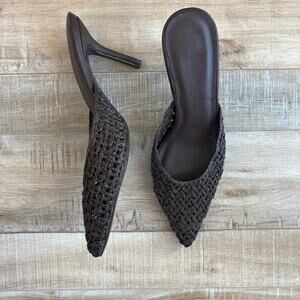 Billini Chocolate Brown Raffia Mule Heel Size 6
